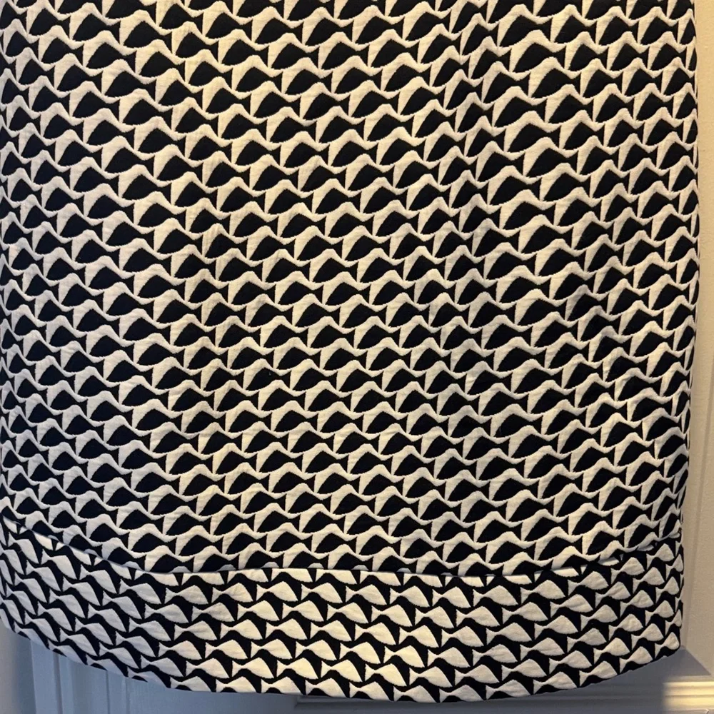 Vineyard Vines Black and White Mini Dress - Picture 5 of 8